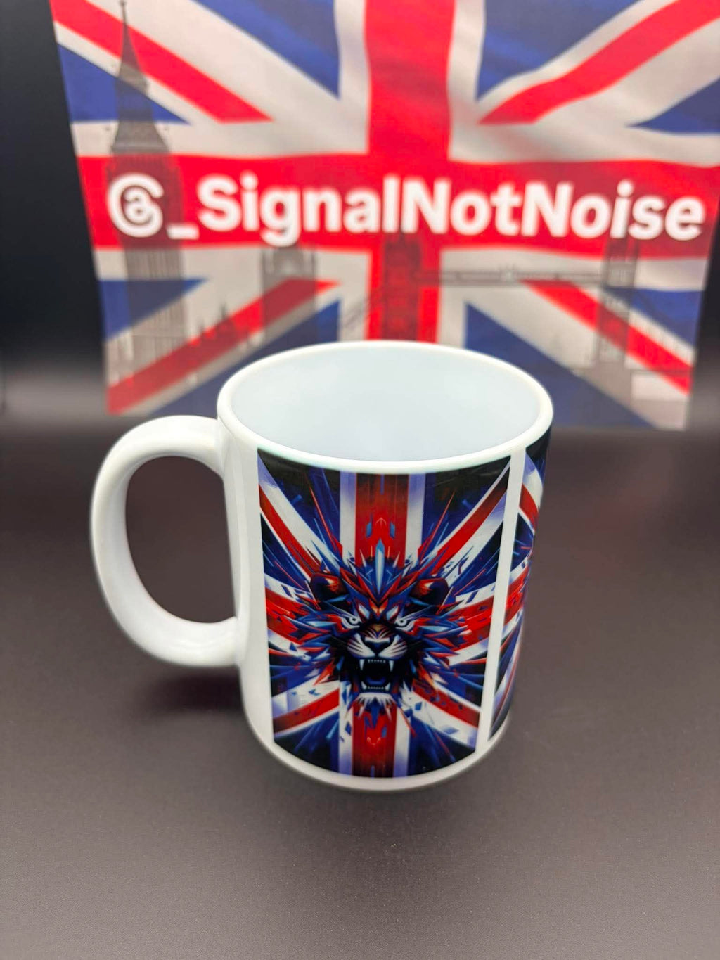 Union Jack Lion mug - 11oz
